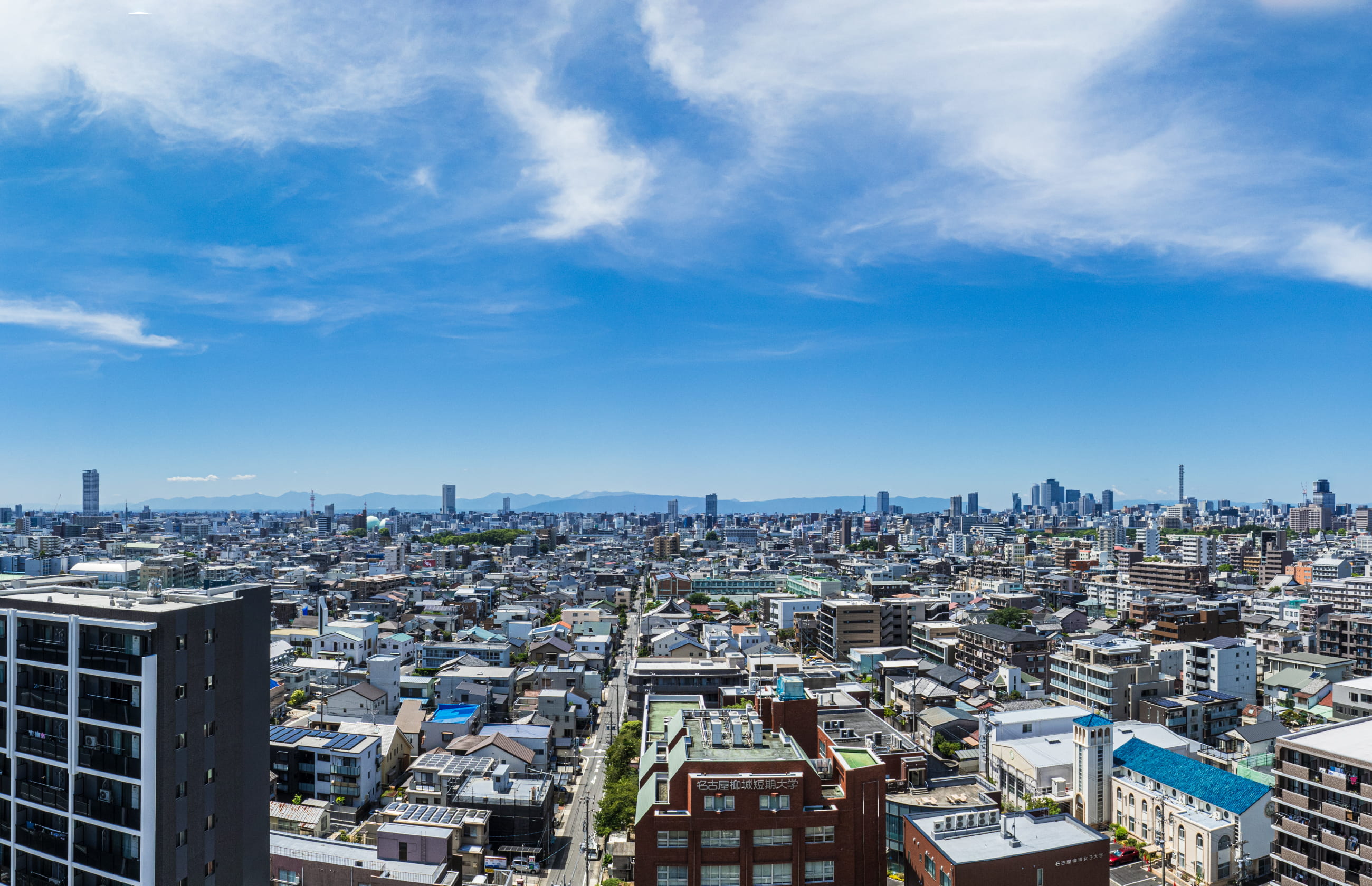 眺望写真〈現地15階相当の高さから西方向を撮影〉(2024年8月撮影)