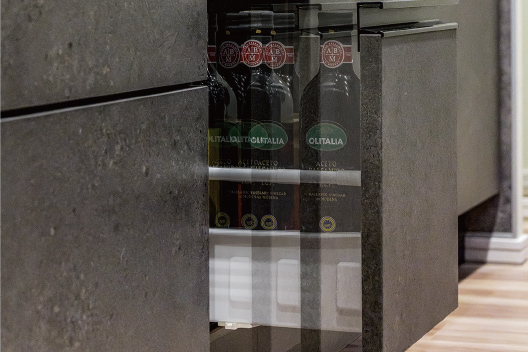 ソフトクローズ機能付 スライド収納