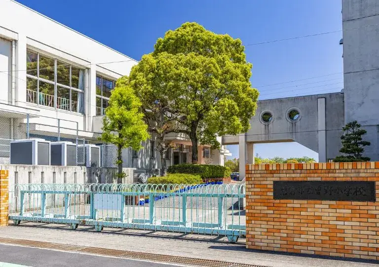 岩倉市立曽野小学校