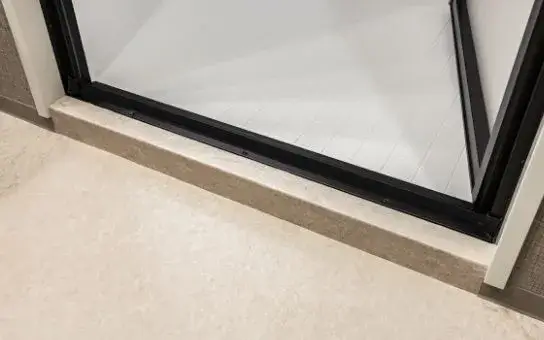 リフレイムドア