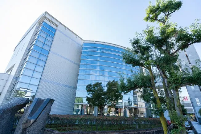 刈谷市中央図書館