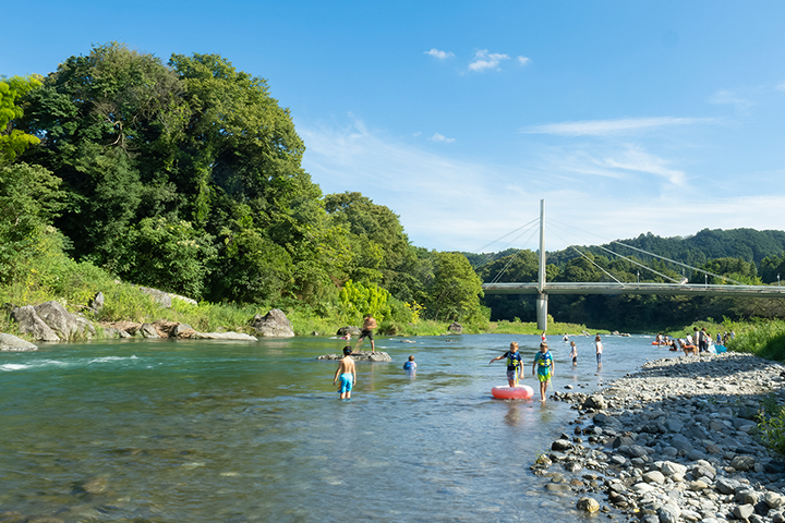 釜の淵公園（現地より車で10分/約800m）