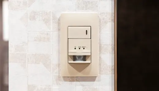 人感センサー付き玄関照明