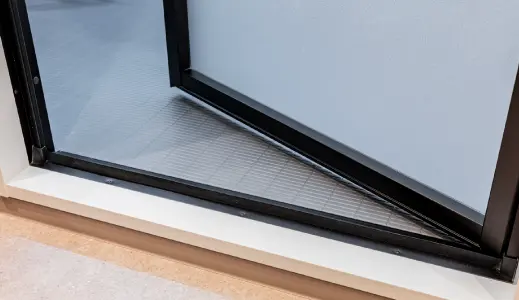 リフレイムドア