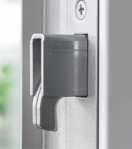 こじ開けに強い鎌式デッドボルトイメージ