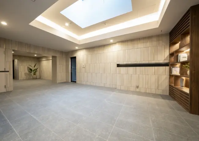 エントランス（2025年9月撮影）