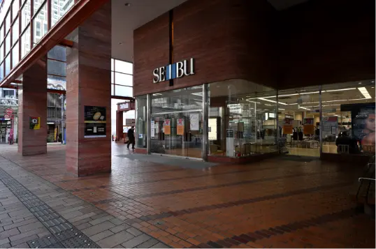 西武福井店／徒歩4分（約300m）