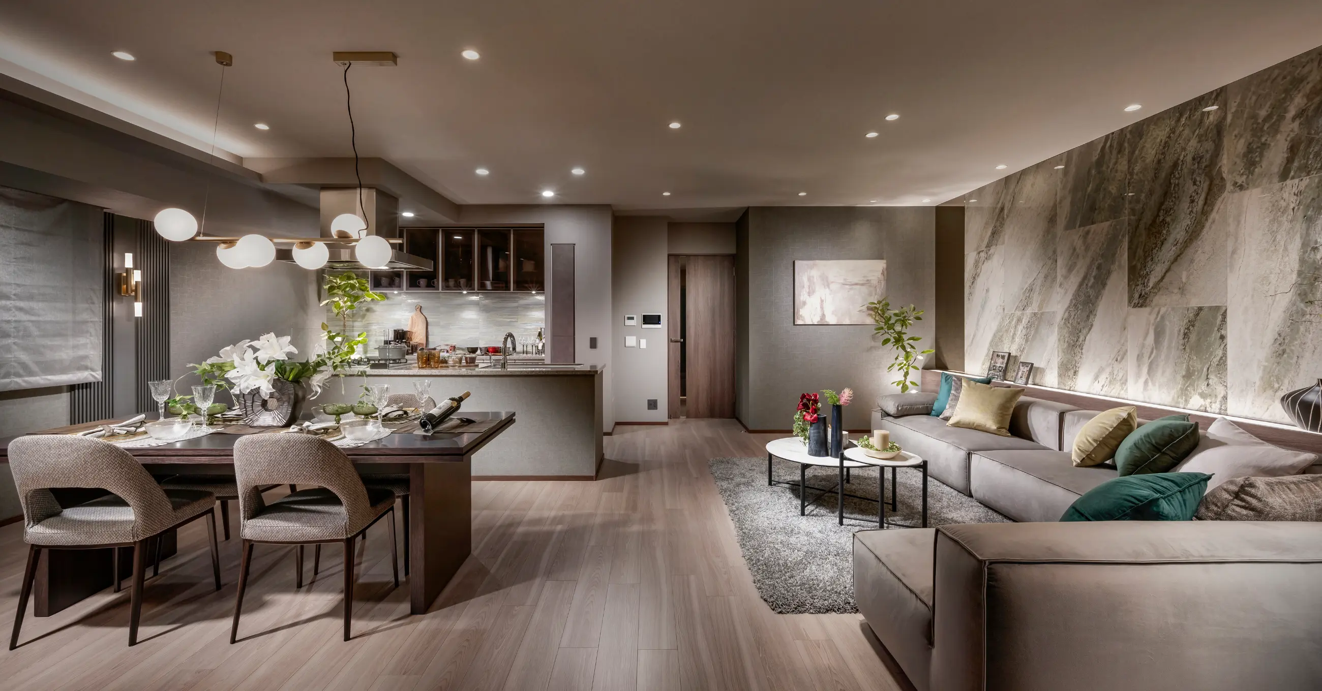 LIVING & DINNING KITCHEN（モデルルーム Iタイプ）