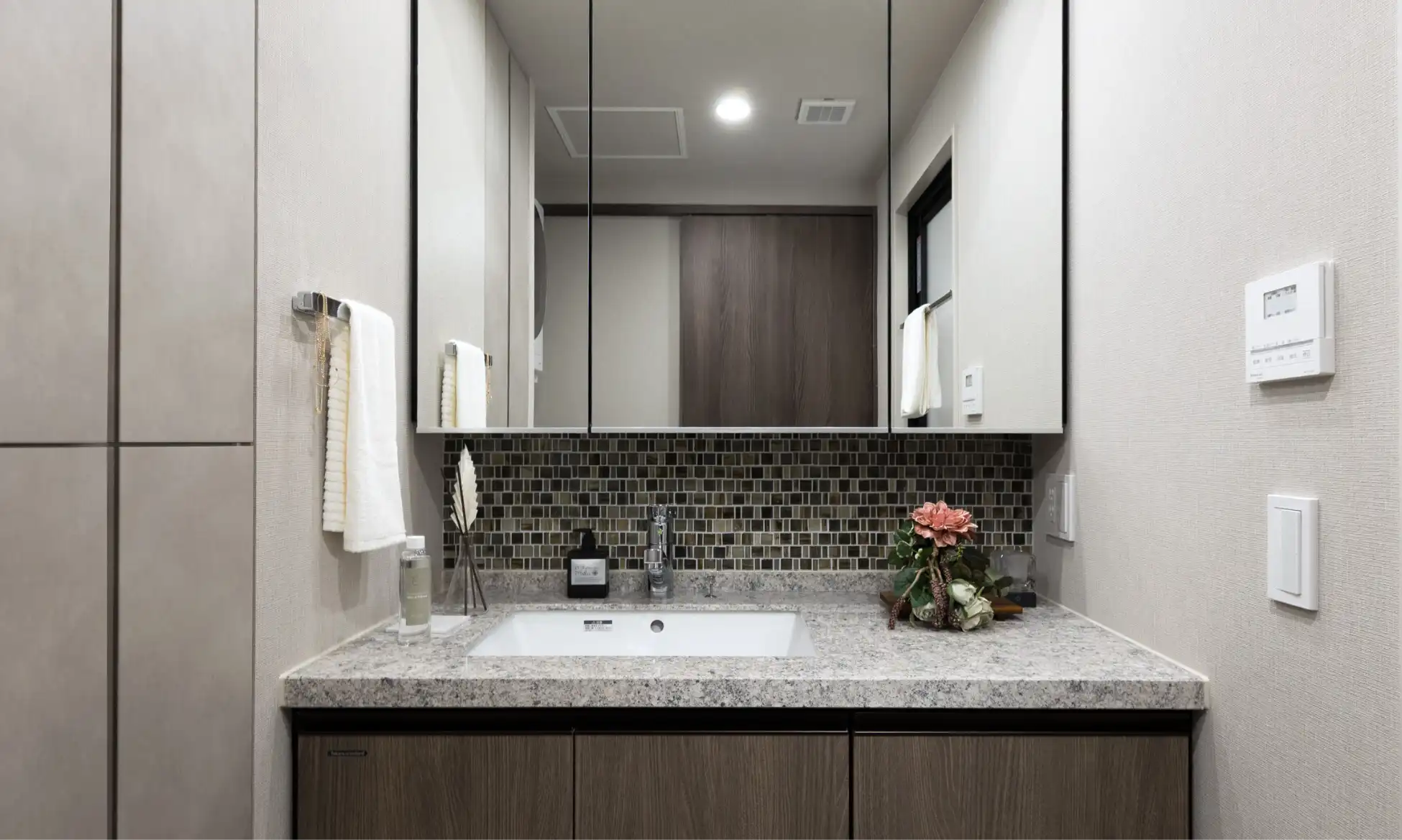 Powder room