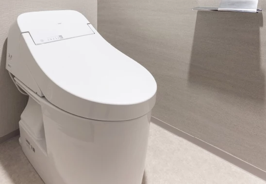 ロータンク型トイレ